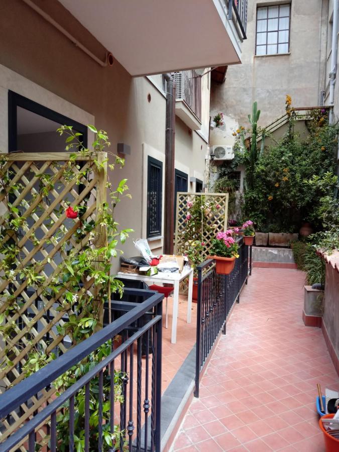 Vulcano Apartment Катанія Екстер'єр фото